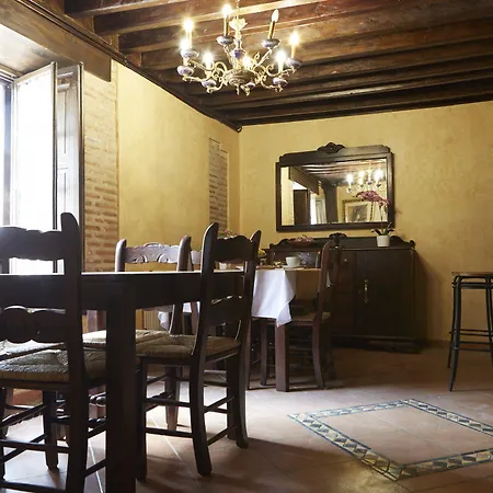 La Casa De Manuelas 4*